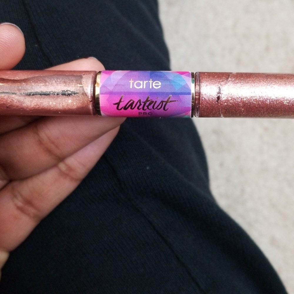 Tarte Glitter liner in Rose Gold